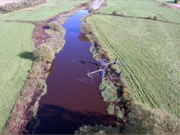Drone carrying the Geolux LX-80-AB water level radar