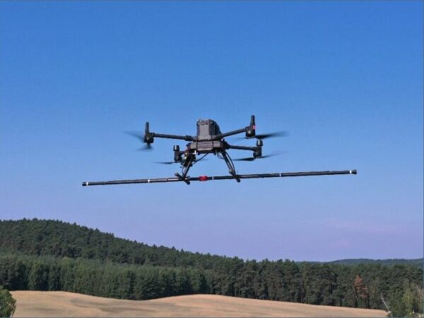 sensys-magdrone-r4-gallery-02b SENSYS MagDrone R4 five-sensor magnetometer bar