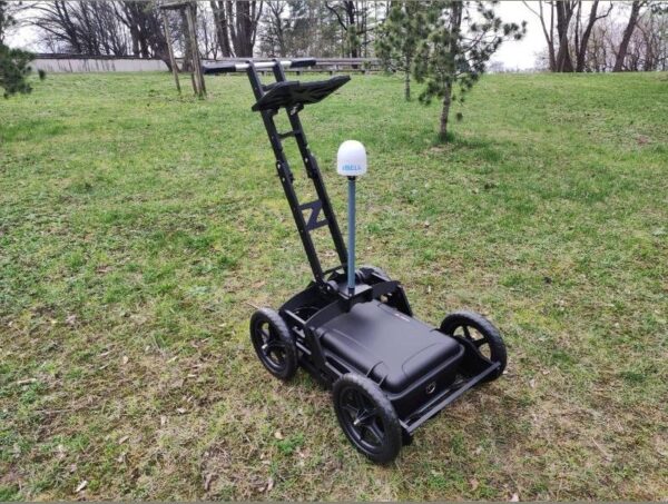 zond-aero-500-ng-gpr-gallery-02b Zond Aero 500 NG GPR mounted on a survey cart